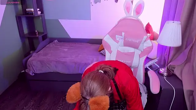 FoxxyyPolly online show from 12, 6, 2026