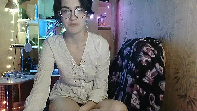Alessa Kiss online show from 17, 5, 2026
