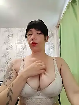 Snapshot of -KARINA-LOVE- chatting on 29, 6, 2026 -KARINA-LOVE- online show from 29, 6, 2026