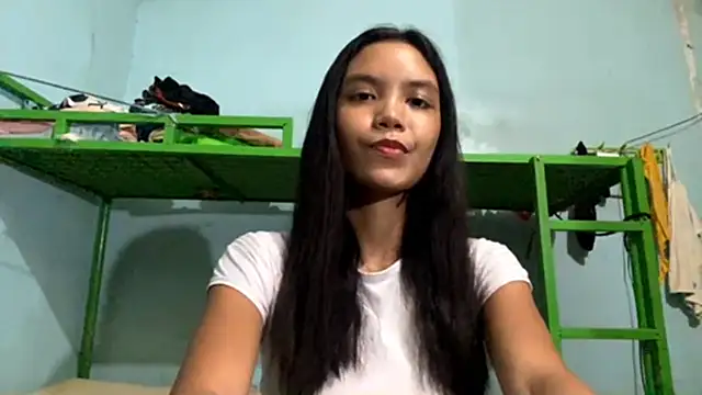ValeryCatledge online show from 10, 5, 2026