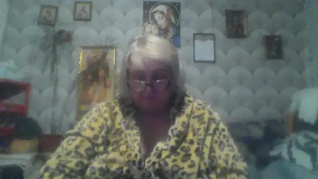 Snapshot of MarinaFarina53 chatting on 17, 5, 2026 MarinaFarina53 online show from 17, 5, 2026