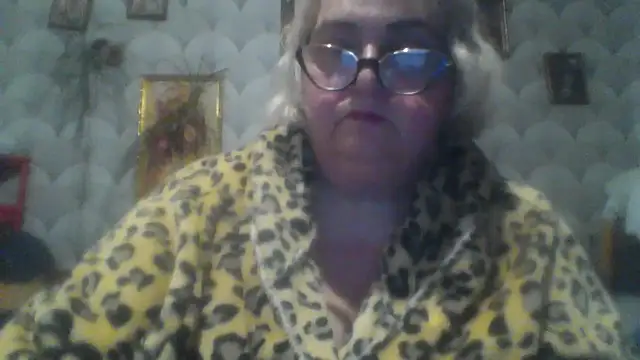 Snapshot of MarinaFarina53 chatting on 18, 5, 2026 MarinaFarina53 online show from 18, 5, 2026