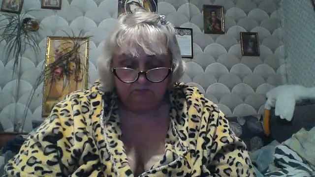 Snapshot of MarinaFarina53 chatting on 20, 5, 2026 MarinaFarina53 online show from 20, 5, 2026