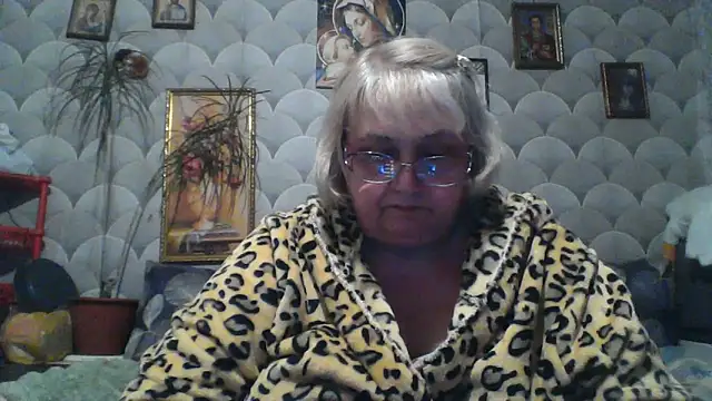 Snapshot of MarinaFarina53 chatting on 21, 5, 2026 MarinaFarina53 online show from 21, 5, 2026