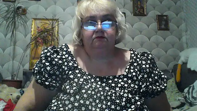 Snapshot of MarinaFarina53 chatting on 25, 5, 2026 MarinaFarina53 online show from 25, 5, 2026