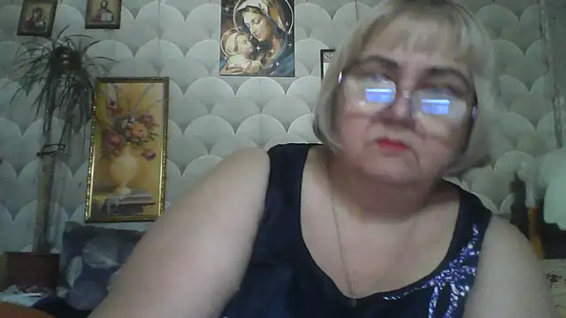 Snapshot of MarinaFarina53 chatting on 14, 6, 2026 MarinaFarina53 online show from 14, 6, 2026