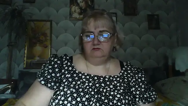 Snapshot of MarinaFarina53 chatting on 23, 6, 2026 MarinaFarina53 online show from 23, 6, 2026