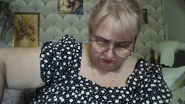 Snapshot of MarinaFarina53 chatting on 27, 6, 2026 MarinaFarina53 online show from 27, 6, 2026