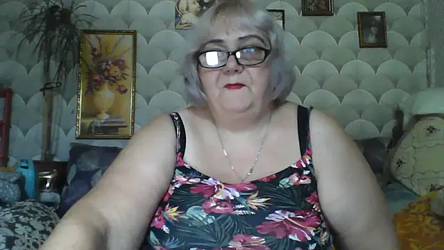 Snapshot of MarinaFarina53 chatting on 30, 6, 2026 MarinaFarina53 online show from 30, 6, 2026