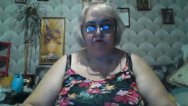 Snapshot of MarinaFarina53 chatting on 30, 6, 2026 MarinaFarina53 online show from 30, 6, 2026