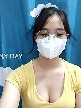 Snapshot of -Hena- chatting on 3, 6, 2026 -Hena- online show from 3, 6, 2026
