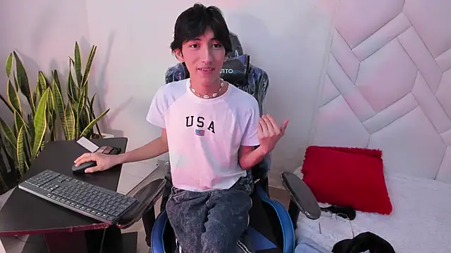Snapshot of LittlePrince_ chatting on 14, 5, 2026 LittlePrince online show from 14, 5, 2026