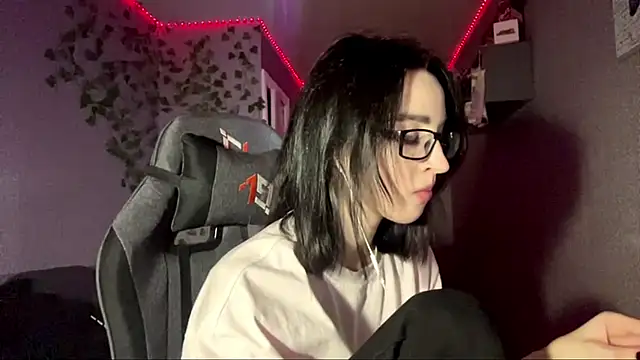 NightFoxxx online show from 15, 5, 2026