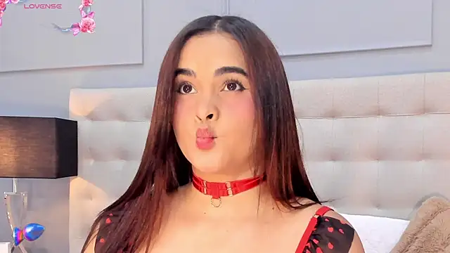 DulceeGarcia online show from 9, 5, 2026