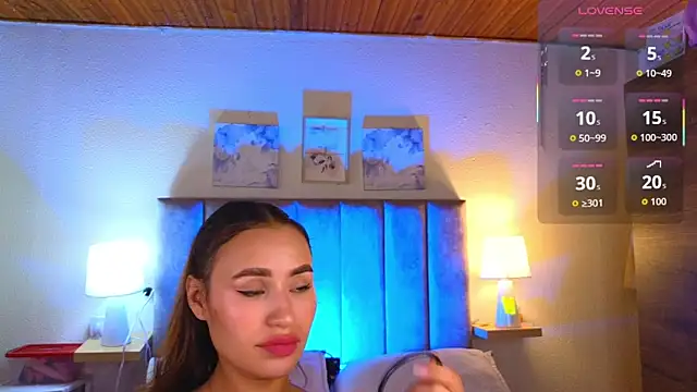 Victoria Hils online show from 28, 5, 2026