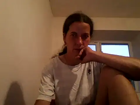 Snapshot of DanicaFey chatting on 25, 6, 2026 DanicaFey online show from 25, 6, 2026