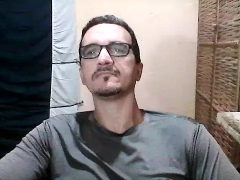 DouglasBr22 online show from 12, 5, 2026