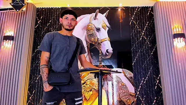 Sexy Boy203 online show from 1, 6, 2026