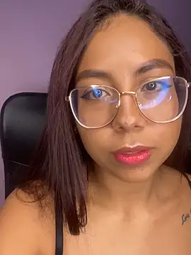 SaritaaHot online show from 13, 5, 2026