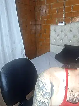 Megan-r online show from 13, 5, 2026