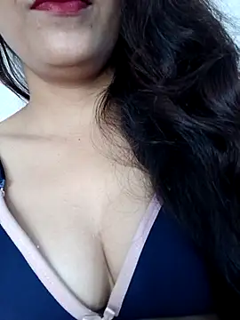 Reena2222 online show from 12, 5, 2026