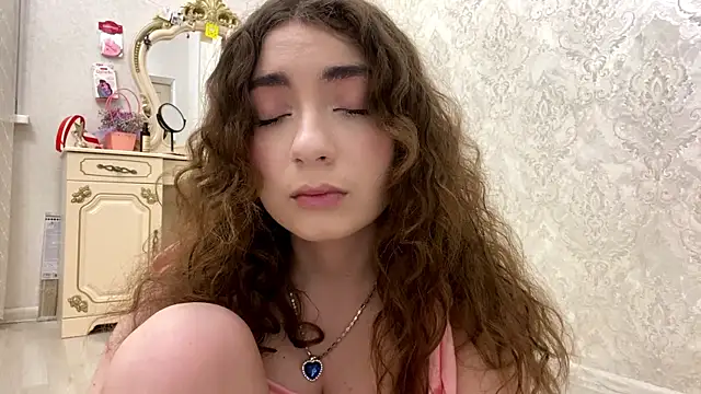 Snapshot of Rosie_Sweety chatting on 5, 6, 2026 Rosie Sweety online show from 5, 6, 2026