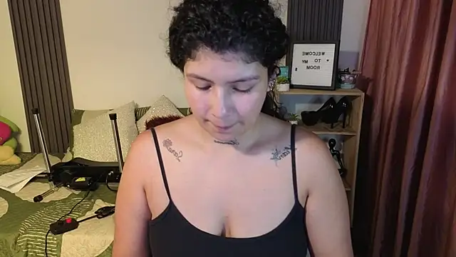 Snapshot of LadyVelvett chatting on 14, 5, 2026 LadyVelvett online show from 14, 5, 2026