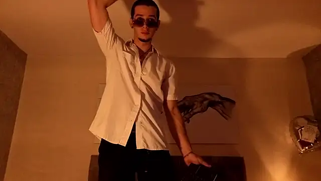 isaacblaze  online show from 21, 5, 2026
