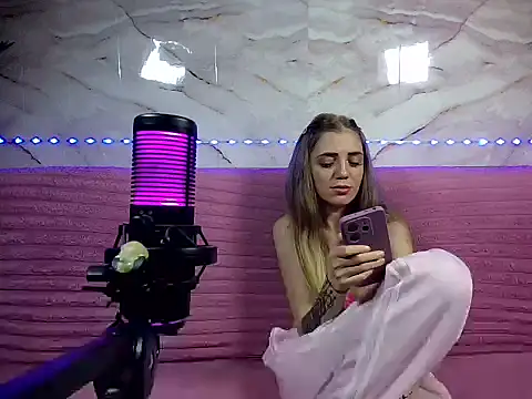 BunnyBliss2 online show from 13, 6, 2026