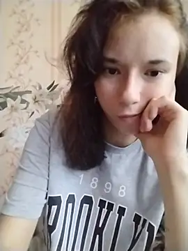 -VictoriaJohnson- online show from 15, 7, 2026