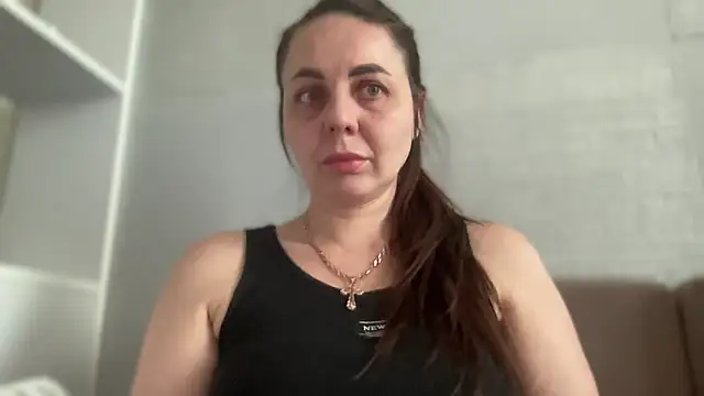 Snapshot of DarsyRox chatting on 10, 6, 2026 DarsyRox online show from 10, 6, 2026