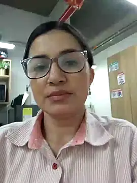 Snapshot of Casandra_inthemorning chatting on 5, 7, 2026 Casandra inthemorning online show from 5, 7, 2026