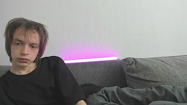 Nolan Sagee online show from 19, 5, 2026