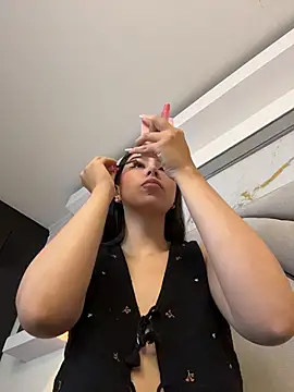 Helena Whaite online show from 20, 7, 2026