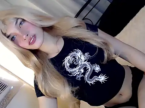 Snapshot of Lily_holly chatting on 4, 6, 2026 Lily holly online show from 4, 6, 2026