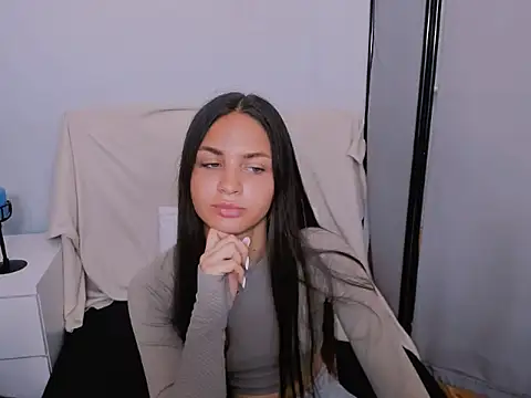 Snapshot of CarlaLovely chatting on 11, 6, 2026 CarlaLovely online show from 11, 6, 2026