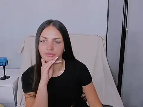 CarlaLovely online show from 10, 7, 2026