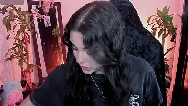 MissCharlottte 18 online show from 3, 6, 2026