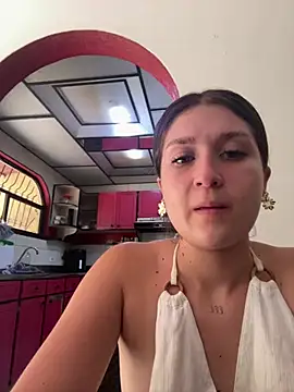 IsabelleMilan online show from 25, 6, 2026