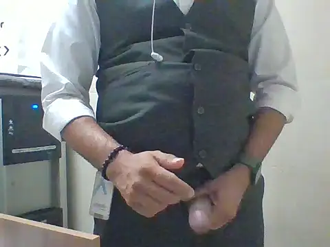 Snapshot of RAINBOWONE chatting on 27, 5, 2026 RAINBOWONE online show from 27, 5, 2026