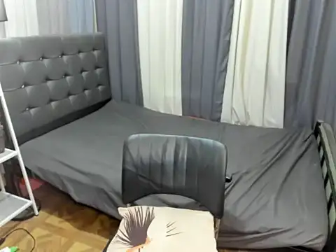XTsUncutMargauxX online show from 20, 5, 2026