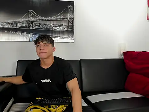 Snapshot of rocco_gym chatting on 5, 6, 2026 rocco gym online show from 5, 6, 2026