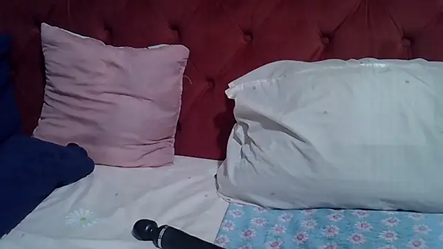 Queenleahx online show from 18, 6, 2026