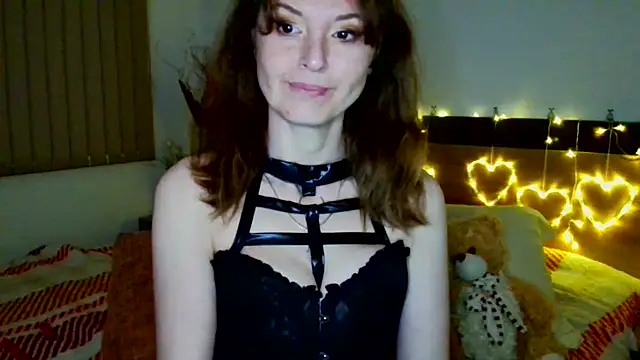 LoveElenika online show from 3, 6, 2026