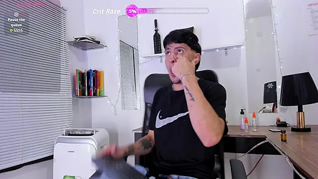 StefanoBigCock online show from 29, 5, 2026