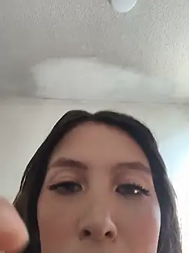 LinaEatCookies online show from 26, 6, 2026