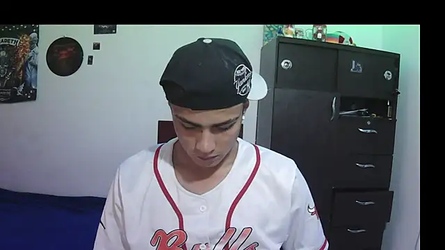 Snapshot of Fenix_hardcock chatting on 22, 6, 2026 Fenix hardcock online show from 22, 6, 2026