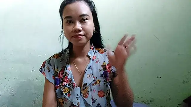 MinaKuhlo online show from 18, 5, 2026