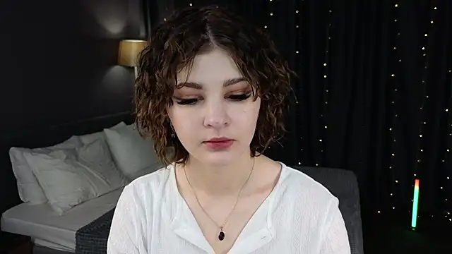 Kira  Fluffy online show from 7, 6, 2026
