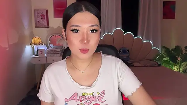 Snapshot of RingMyBelle chatting on 13, 6, 2026 RingMyBelle online show from 13, 6, 2026
